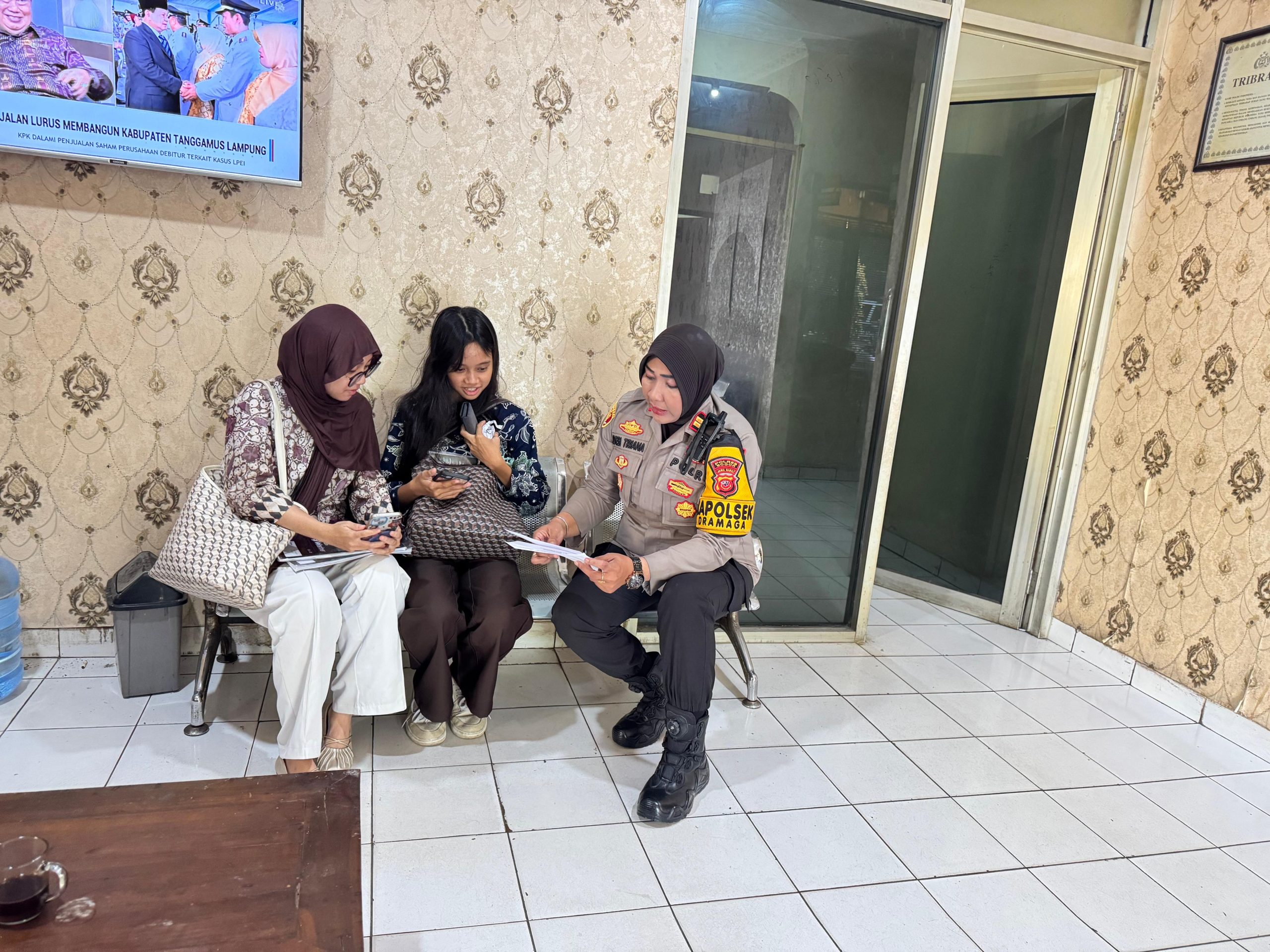 dda9b325-37e7-4f21-a7ae-7eb101d2bcce