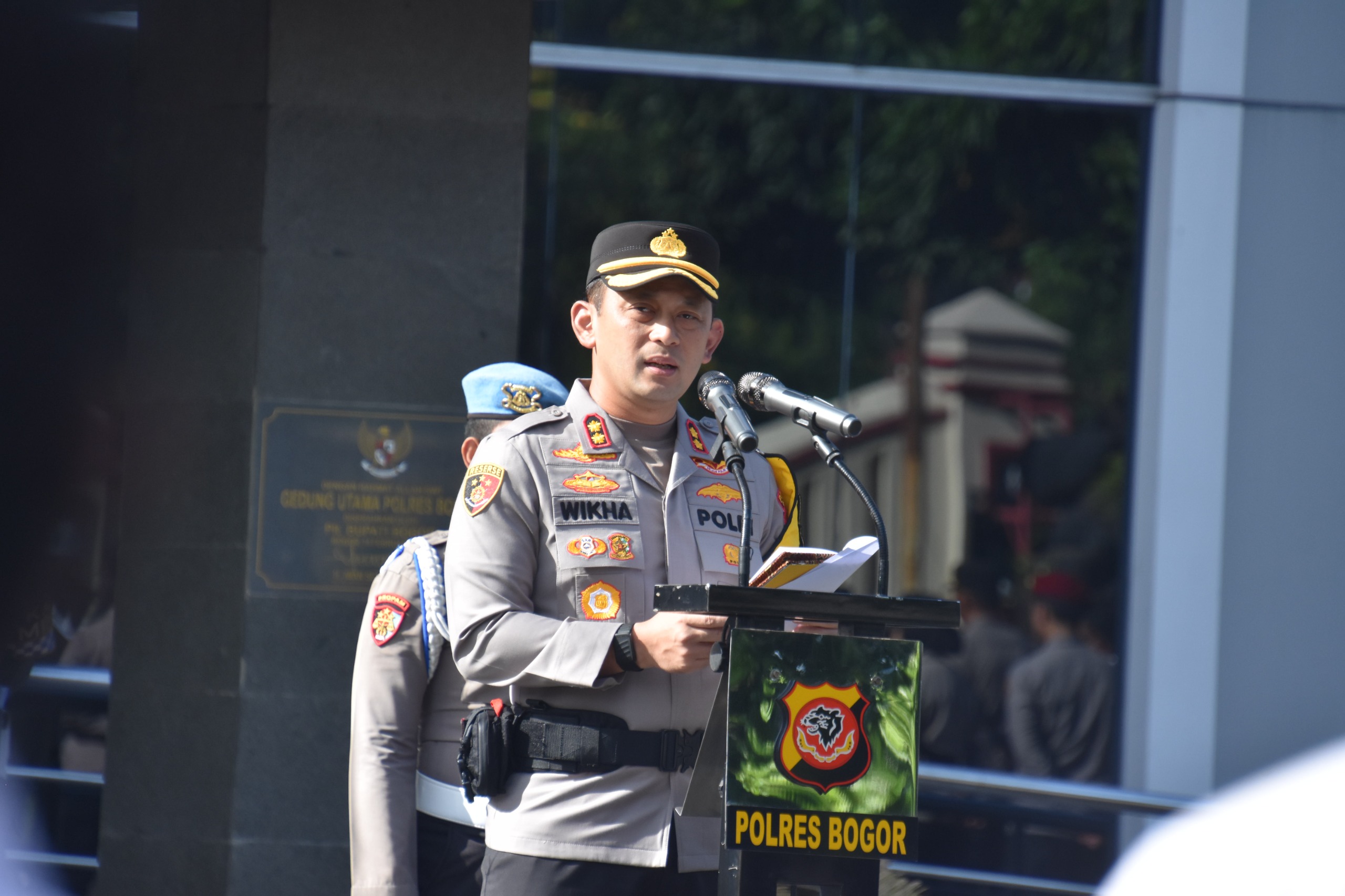 ff5699bd-bb43-4f14-a460-0d51bc59004b